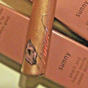 Jessica Simpson Dessert Beauty Lip Gloss